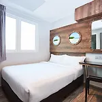 Ibis Budget Singapore Selegie